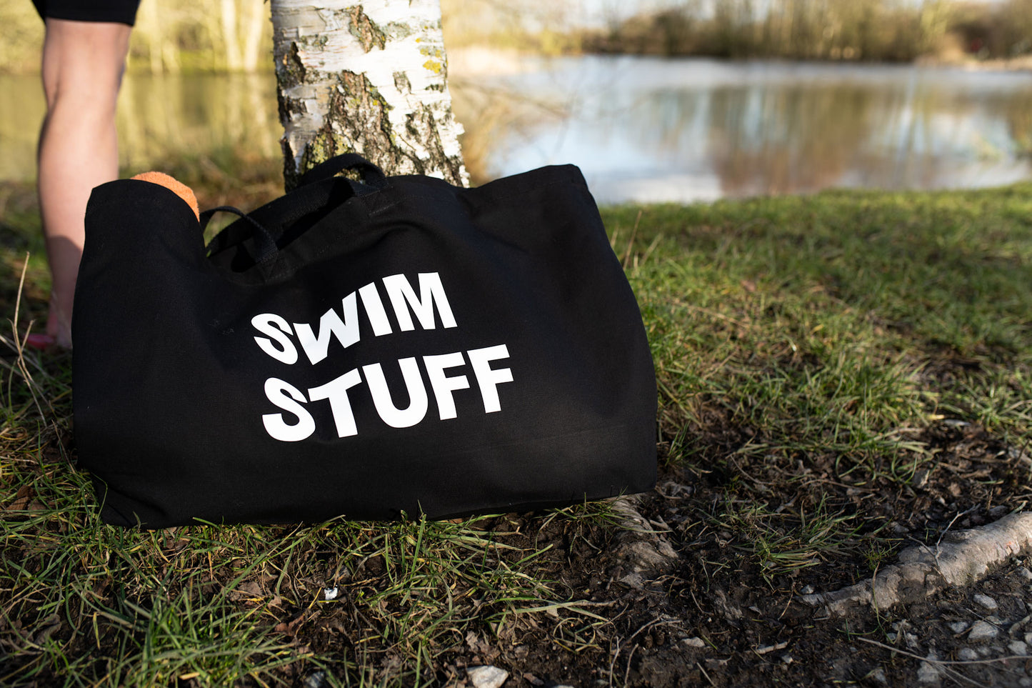 Black extra large tote bag size reference 56cm x 41cm x 16cm