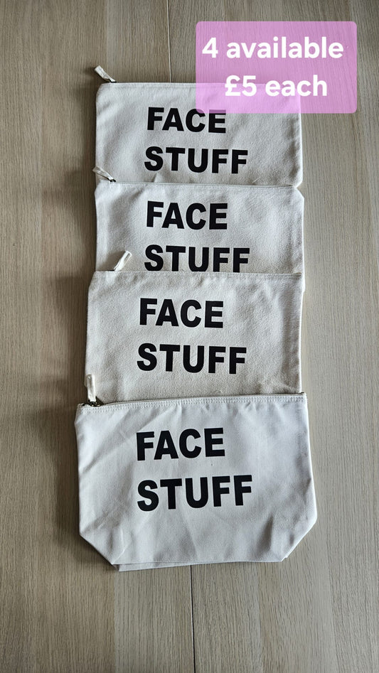FACE STUFF POUCH SECOND/ SAMPLE